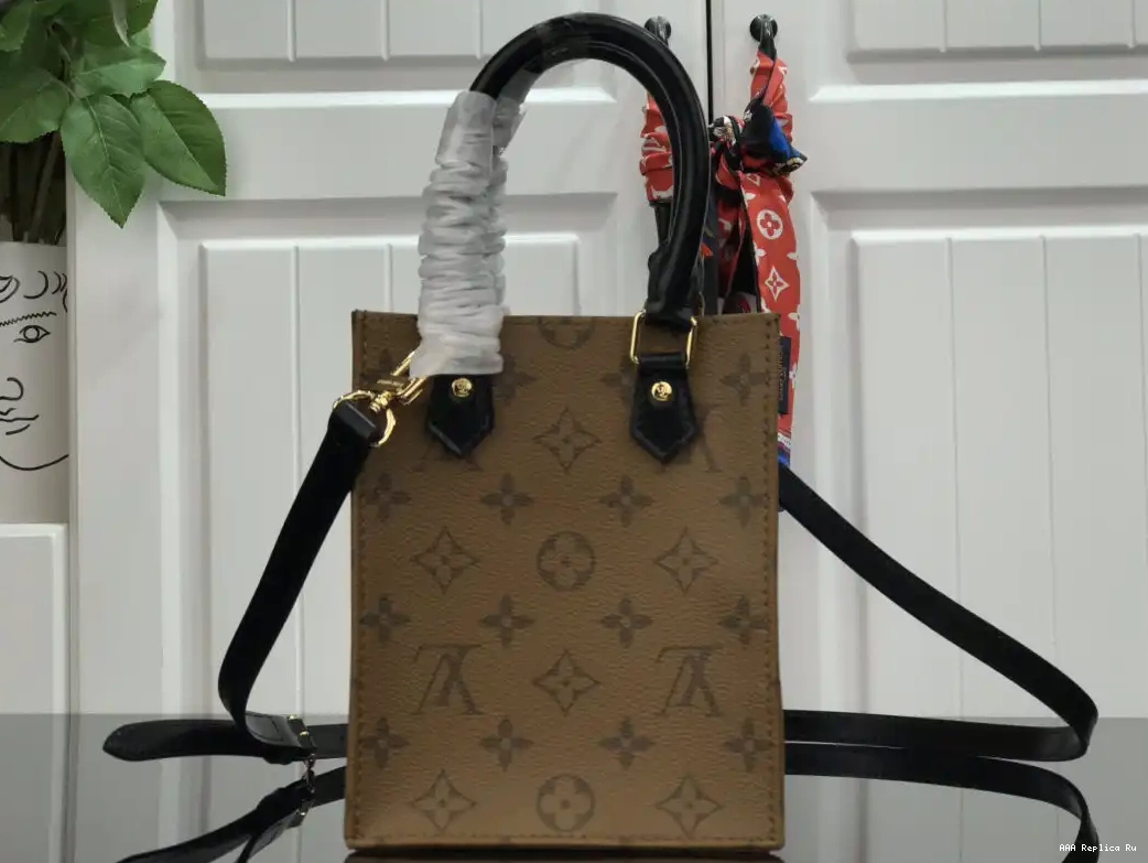 AAA Pruses Bags PETIT LOUIS PLAT SAC VUITTON 0702